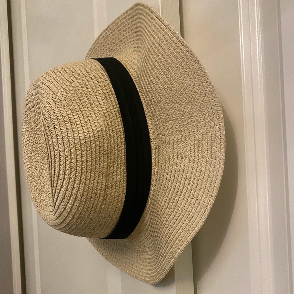 Packable beach/everywhere straw hat 👒 - Picture 4 of 4